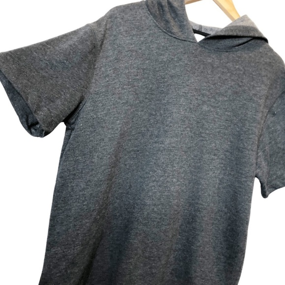 Women’s Dark Heather Grey Charcoal Short Sleeve Hoodie Streetwear Pullover - Picture 7 of 16